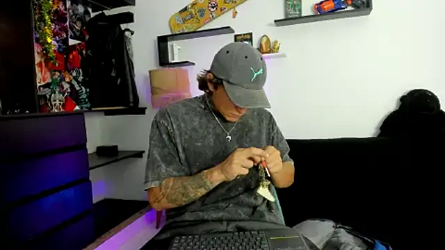 Tom Krakow online show from 03.10.25