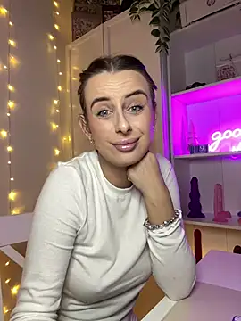 Hii Lolla online show from 12.20.24