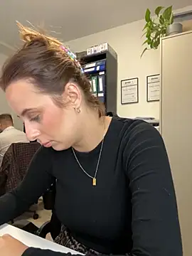 Hii Lolla online show from 10.14.25