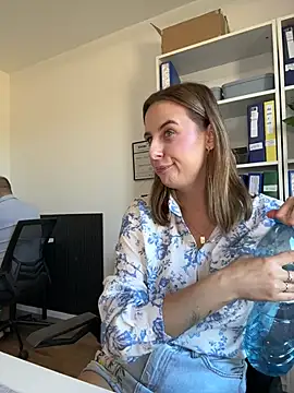 Hii Lolla online show from 03.27.26