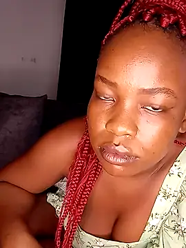 Snapshot of rosey_cheeks chatting on 12.25.24 rosey cheeks online show from 12.25.24