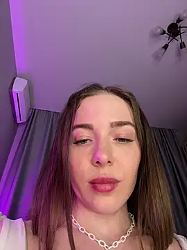 Snapshot of -SweetDi- chatting on 02.22.25 -SweetDi- online show from 02.22.25