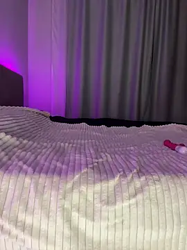 Snapshot of -SweetDi- chatting on 02.26.25 -SweetDi- online show from 02.26.25