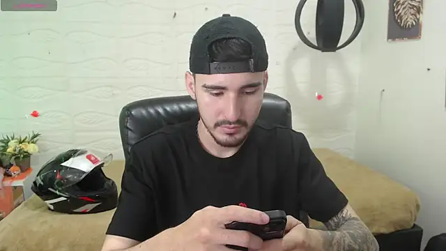 DmitriSanders online show from 12.13.24