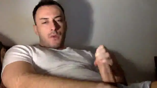 Snapshot of mainnrd chatting on 10.30.25 mainnrd online show from 10.30.25