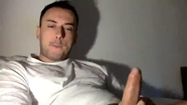 Snapshot of mainnrd chatting on 11.04.25 mainnrd online show from 11.04.25