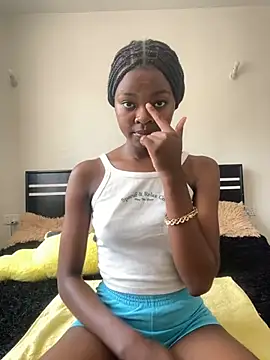 Snapshot of Grusha19 chatting on 02.05.25 Grusha19 online show from 02.05.25