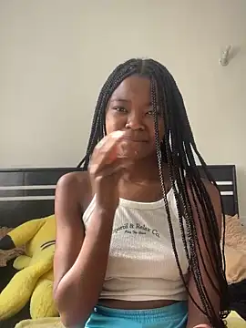 Snapshot of Grusha19 chatting on 02.05.25 Grusha19 online show from 02.05.25