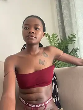 Snapshot of Grusha19 chatting on 03.08.25 Grusha19 online show from 03.08.25