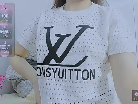 Linh diudang online show from 10.19.25