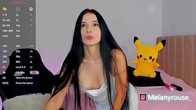 melanyrouse1 online show from 10.23.25