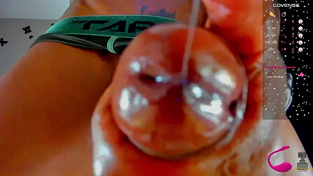 Snapshot of esteveen_ortegas_ chatting on 01.25.25 esteveen ortegas online show from 01.25.25