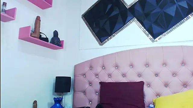 andrea safeira doll online show from 09.26.25