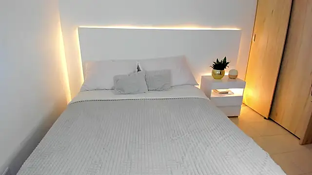 AndreaMartini online show from 01.05.25