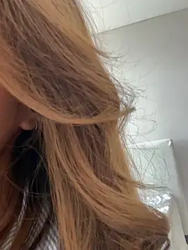Snapshot of AndreaMartini chatting on 03.18.26 AndreaMartini online show from 03.18.26