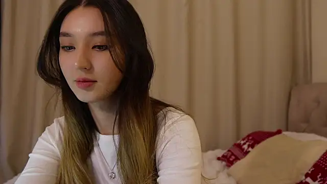 Sarasuo1 online show from 01.14.25