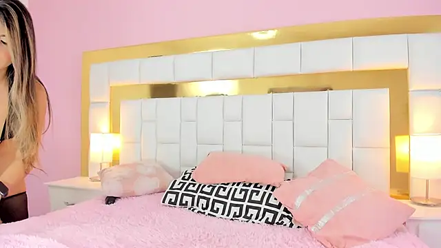 vanesa manson online show from 03.04.25