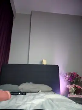 Snapshot of Teya_New chatting on 12.21.24 Teya New online show from 12.21.24