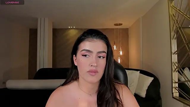 Snapshot of PaulinaSantos_ chatting on 06.10.26 PaulinaSantos online show from 06.10.26