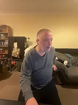 LondonTeffy online show from 10.15.25