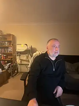 LondonTeffy online show from 10.21.25