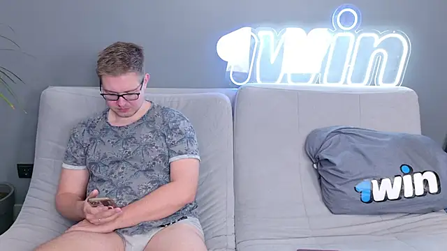 Ksenny online show from 12.29.24