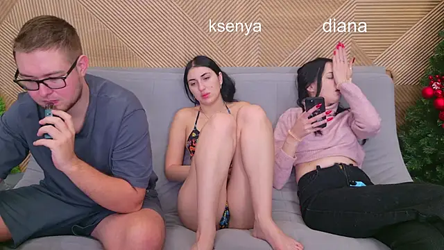 Snapshot of Ksenny chatting on 12.17.25 Ksenny online show from 12.17.25