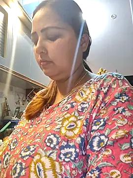 Snapshot of Dianaa9 chatting on 03.11.25 Dianaa9 online show from 03.11.25