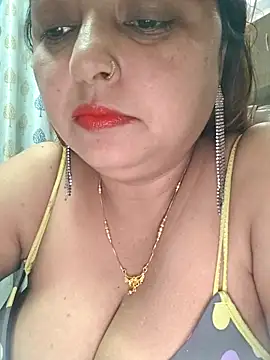 Snapshot of Dianaa9 chatting on 10.17.25 Dianaa9 online show from 10.17.25