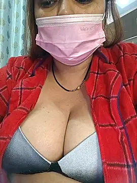 Snapshot of Dianaa9 chatting on 11.13.25 Dianaa9 online show from 11.13.25