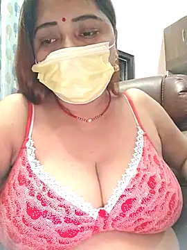 Snapshot of Dianaa9 chatting on 11.18.25 Dianaa9 online show from 11.18.25