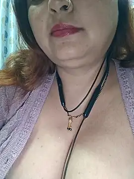 Snapshot of Dianaa9 chatting on 12.19.25 Dianaa9 online show from 12.19.25