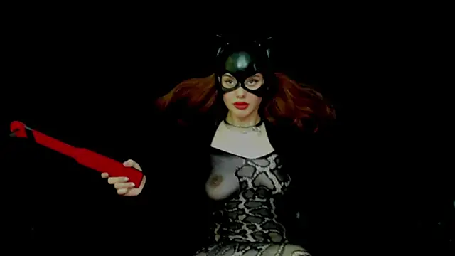 Snapshot of SophieCharm chatting on 01.10.25 SophieCharm online show from 01.10.25