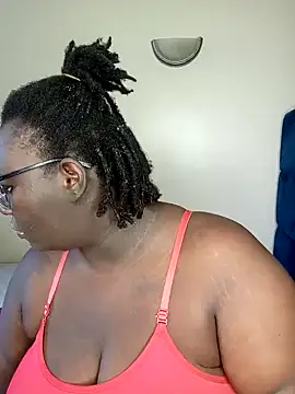 Snapshot of Toomuch_Squirt chatting on 02.16.25 Toomuch Squirt online show from 02.16.25