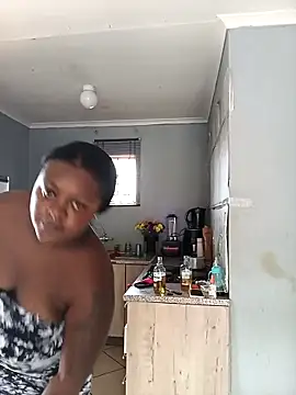 Snapshot of TheDoubleTrouble18xxx chatting on 12.16.25 TheDoubleTrouble18xxx online show from 12.16.25