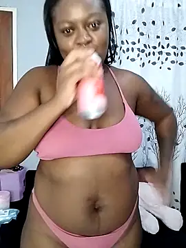 Snapshot of TheDoubleTrouble18xxx chatting on 12.18.25 TheDoubleTrouble18xxx online show from 12.18.25