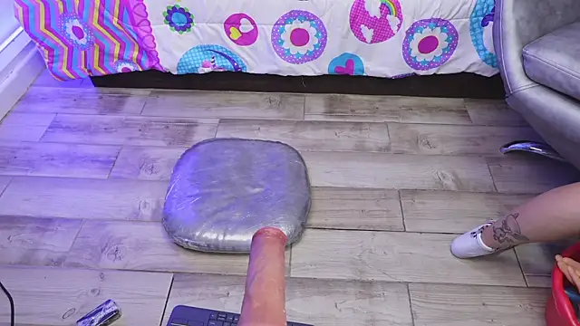 miss keisi online show from 09.13.25