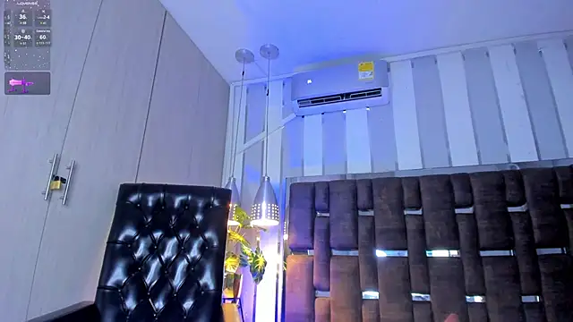 Snapshot of Maximo__ chatting on 09.24.25 Maximo online show from 09.24.25