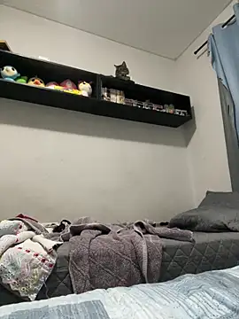 Snapshot of KyKa02 chatting on 03.08.25 KyKa02 online show from 03.08.25