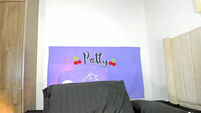 Snapshot of patty_m chatting on 02.03.25 patty m online show from 02.03.25