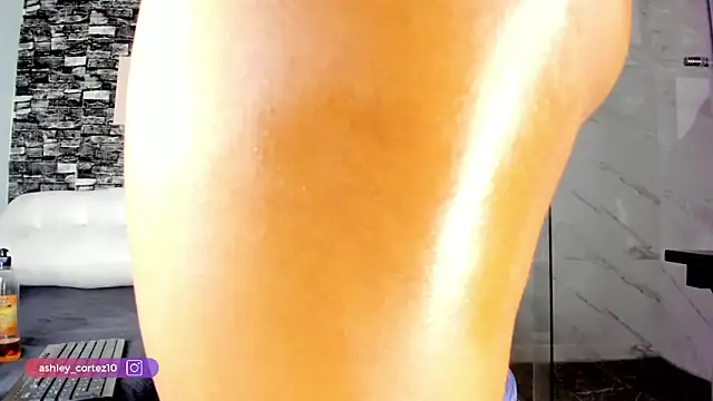 ashley crotez online show from 09.24.25