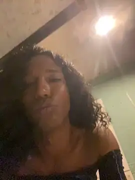 Snapshot of tamarabigass1 chatting on 02.26.25 tamarabigass1 online show from 02.26.25