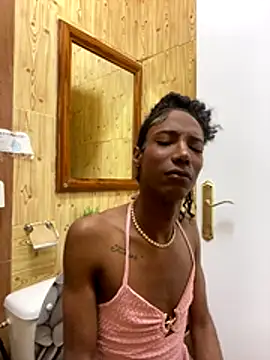 Snapshot of tamarabigass1 chatting on 11.14.25 tamarabigass1 online show from 11.14.25