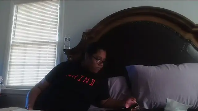 ebonyred online show from 02.19.26