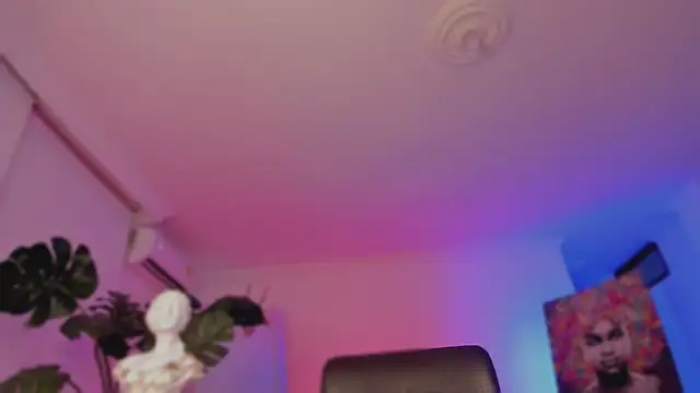 Snapshot of Taylor__foxxx chatting on 02.06.25 Taylor foxxx online show from 02.06.25