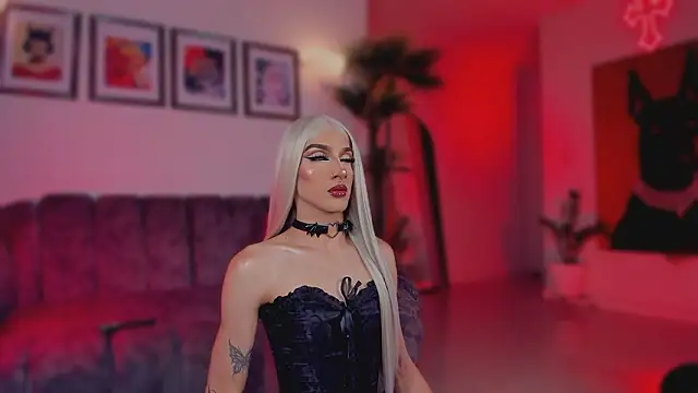 Taylor  foxxx online show from 02.20.26