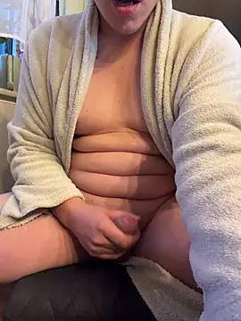 Snapshot of Paule19cm chatting on 11.10.25 Paule19cm online show from 11.10.25