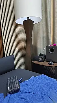 Deisy Torres online show from 10.21.25