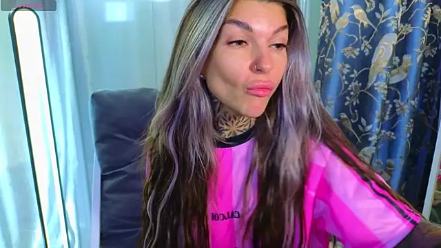 Snapshot of tattooedBabyy chatting on 10.03.25 tattooedBabyy online show from 10.03.25