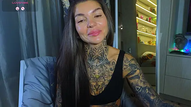 tattooedBabyy online show from 01.17.26